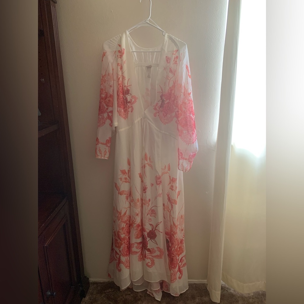 H&M Floral Pink Roses and White Tie-Belt Dress